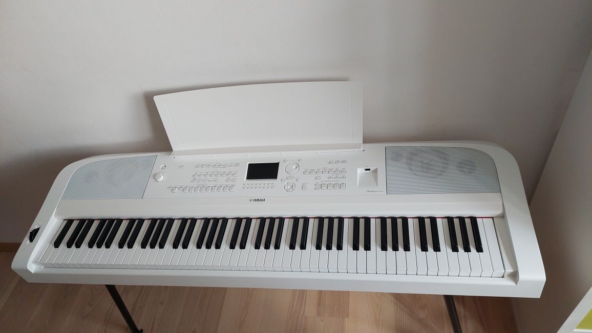Yamaha DGX-670 pianino cyfrowe aranżer