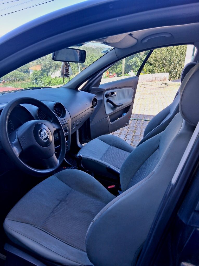 Seat Ibiza 6L impecável