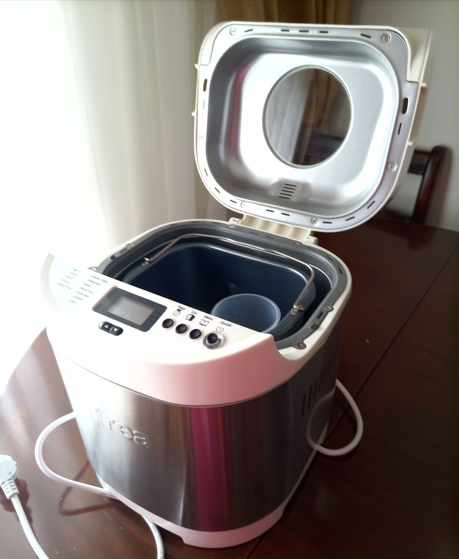 Máquina de fazer pão "Krea" como NOVA