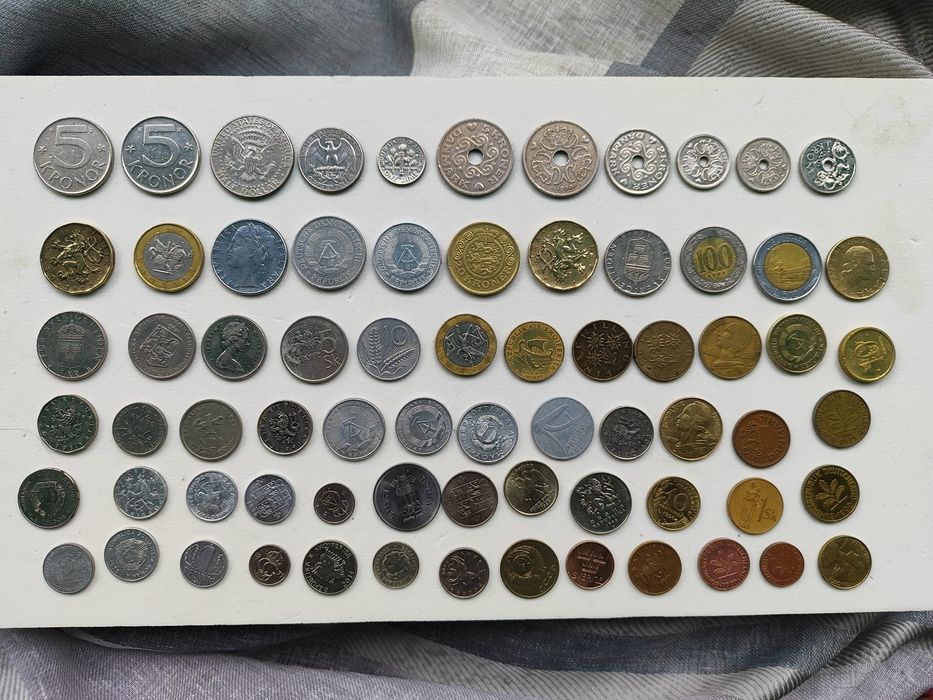 Zestaw monet- cały świat