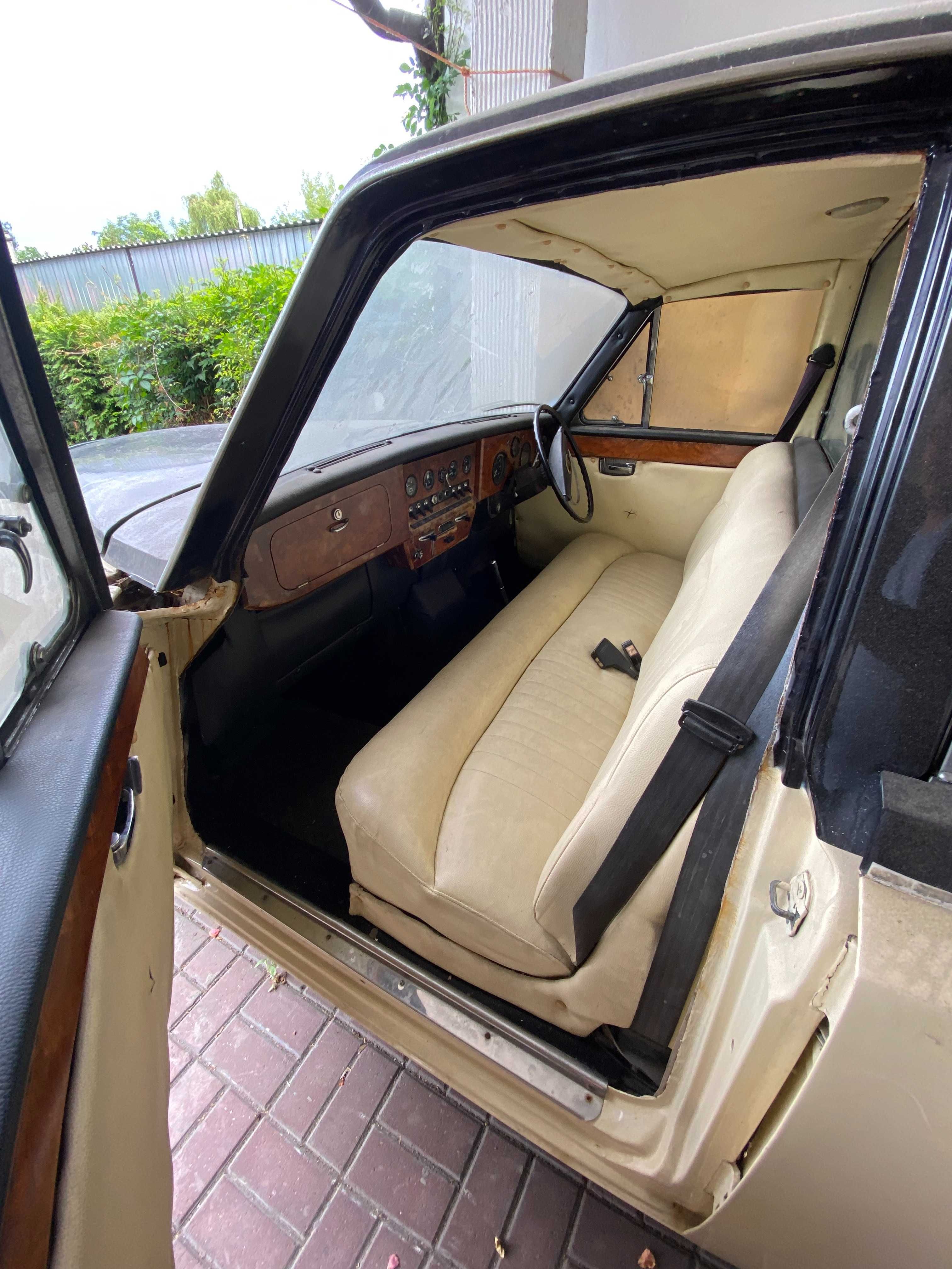 Daimler DS420 zabytek British Leyland zabytkowy samochód limuzyna