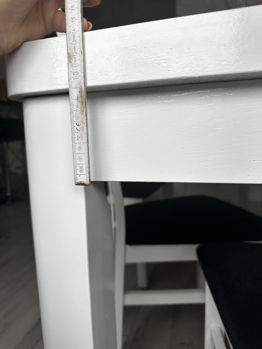 Stół plus 6 krzeseł