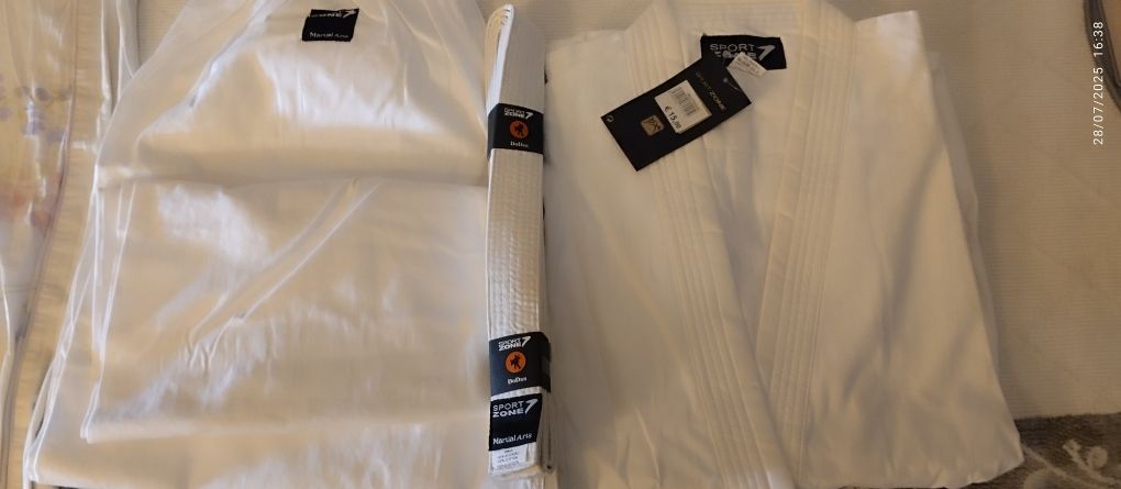 Kimono karate 190 cm em bom estado