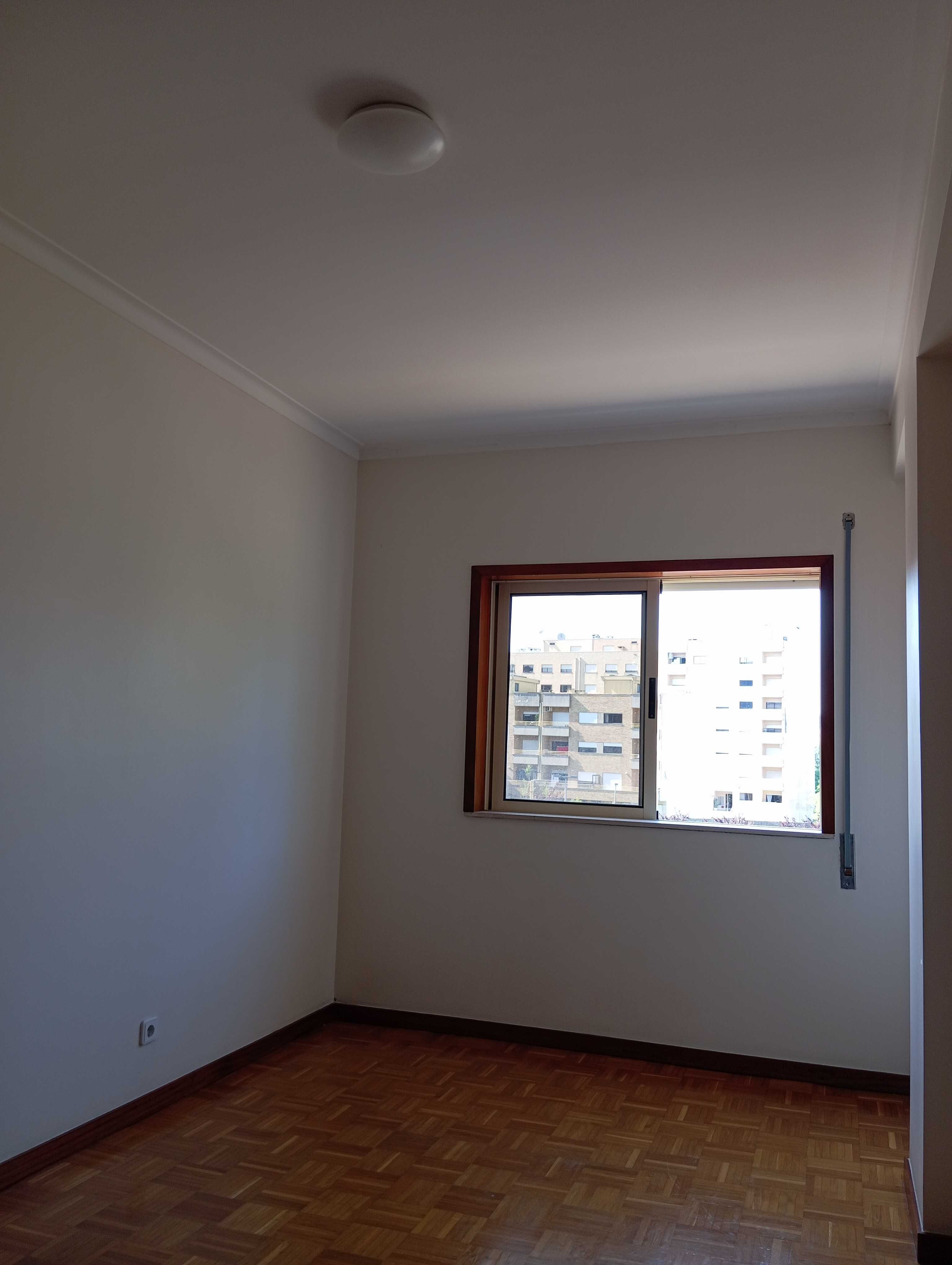 Arrenda-se apartamento T1 Braga