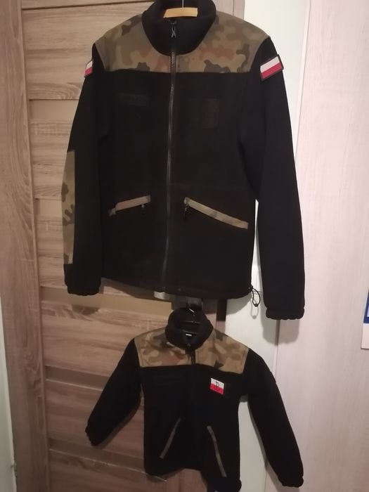 Kurtka moro na polarze.