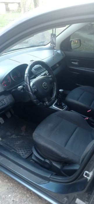 Продам Mazda 2 дизель.