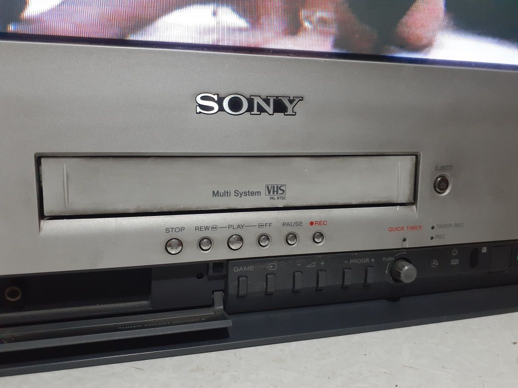 Телевізор Sony кінескопний з відеомагнітофоном