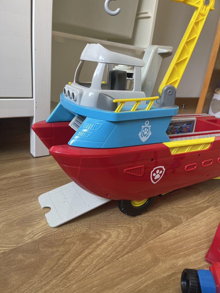 Navio patrulha Pata em otimo estado