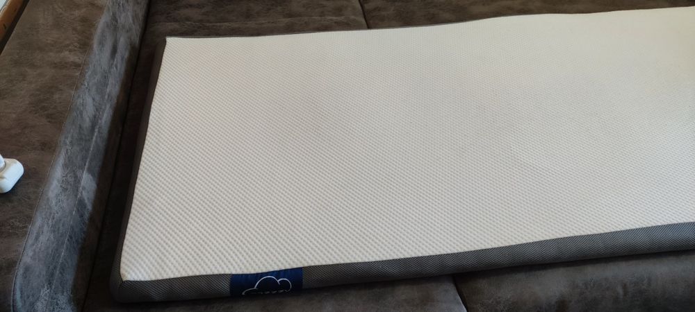 Матрас тонкий ,88 на 200см.