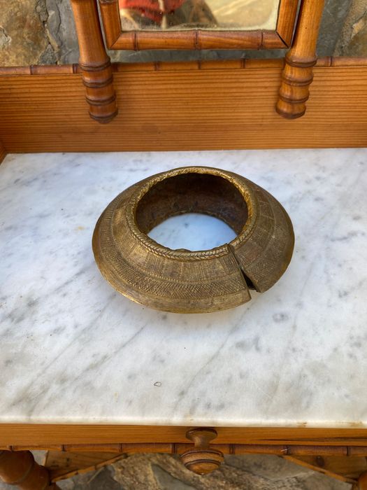 Artefacto  Africano Manilha Pulseira Escravo Séc XVI África 11,4 cm
