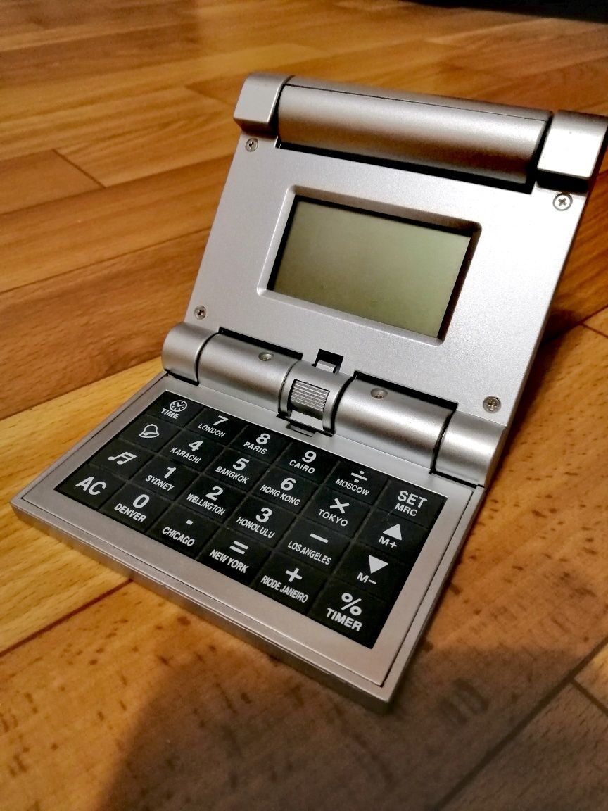 Многофункциональные электронны раскладные часы калькулятор органайзер