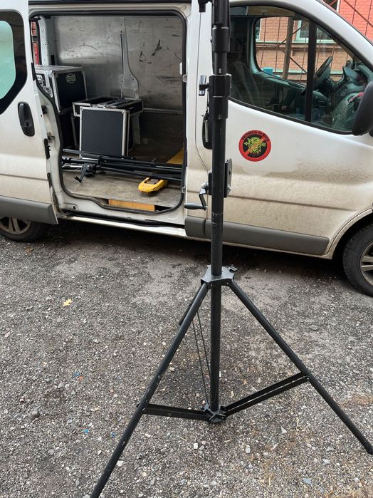 Акустичні стійки з під ємним механізмом для колонок