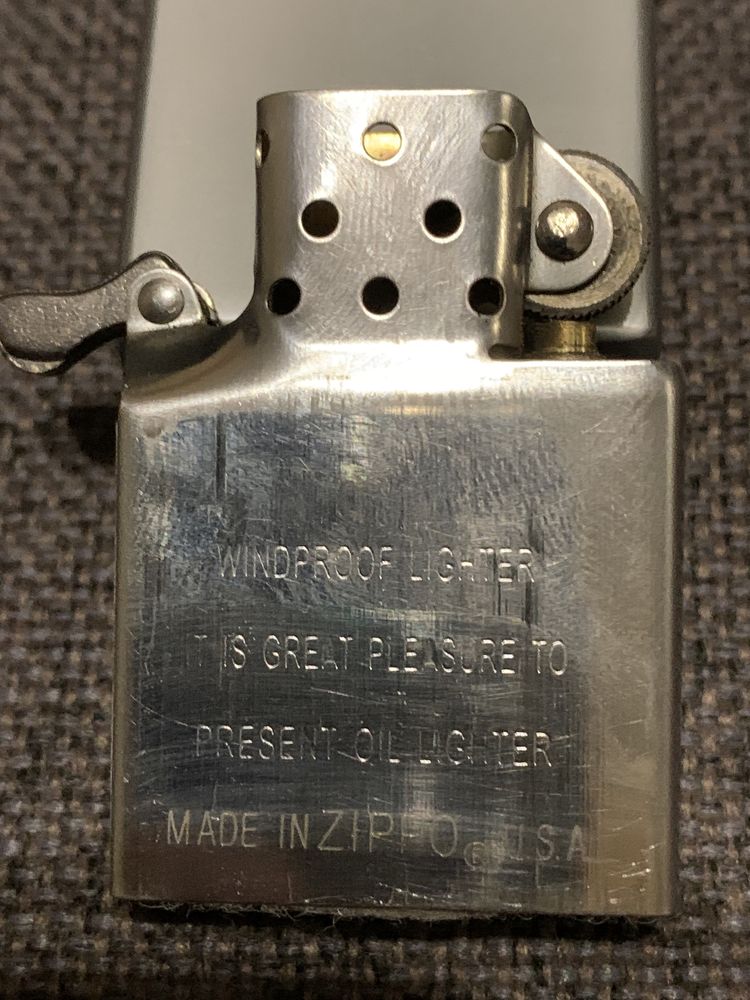 Зажигалка бензиновая Zippo