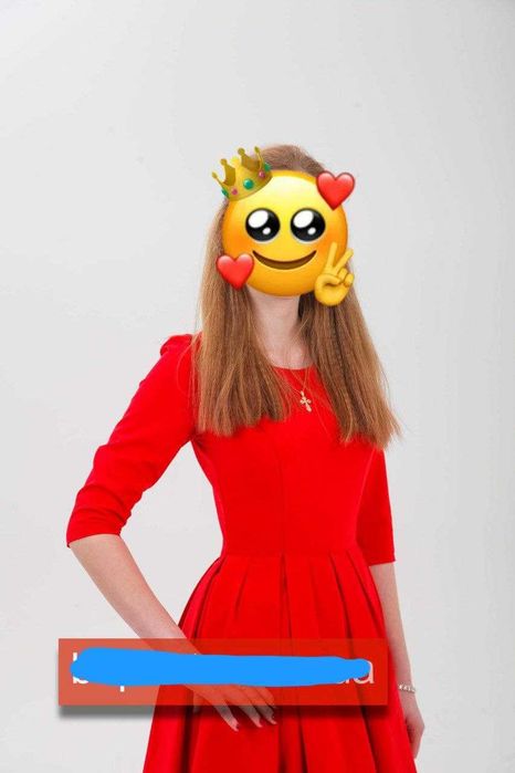 Сукня червоного кольору