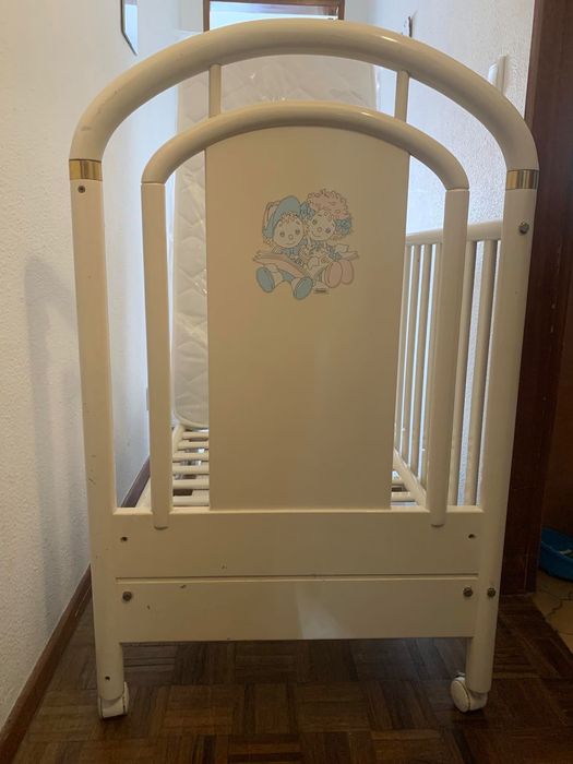 Cama bebé + Colchão Novo