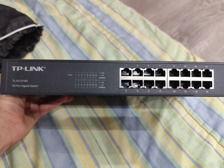 Switch TP-Link TL-SG1016D