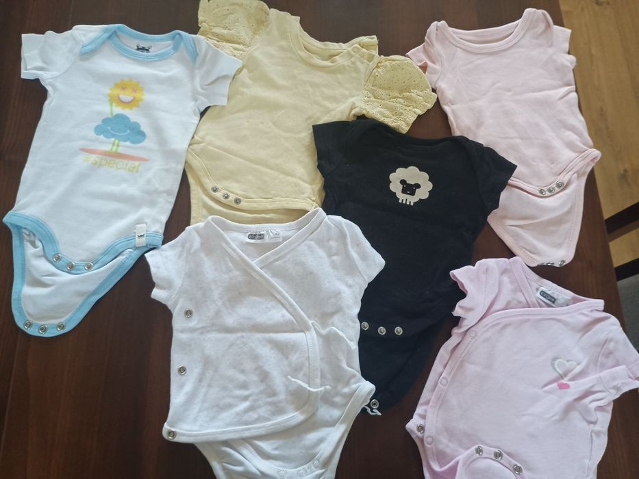 Zestaw body na krótki rękaw rozmiar 62