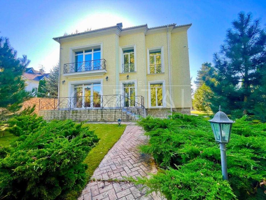 ВЕЛИЧНА РЕЗИДЕНЦІЯ біля води 420м2 — розкіш і приватність у Плютах