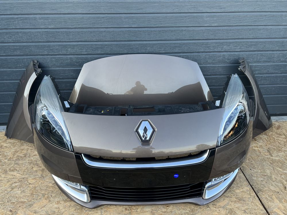 Бампер передний  капот Renault Scenic 3  2012- рейсталинг