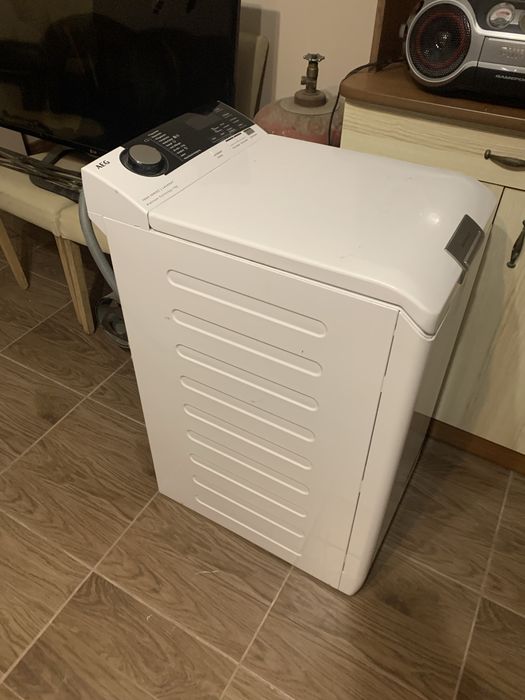 Продам пральну машину пратку  стіралкуAEG