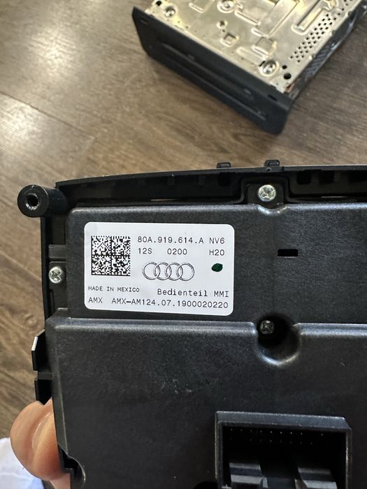 Панель приладів +мультімедія ауди Q5,A4,А5