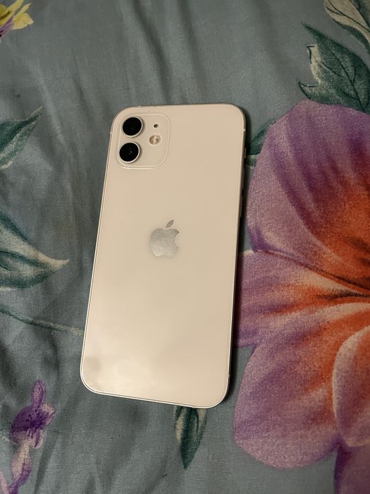 Iphone 12 (64)gb