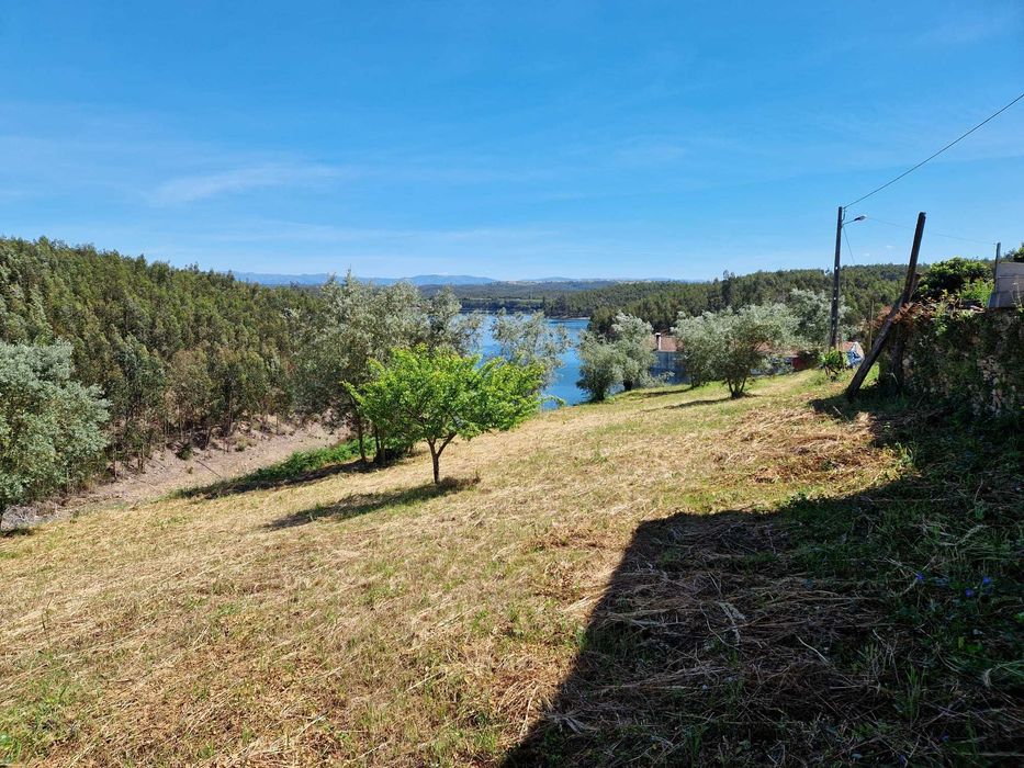 Terreno (2 lotes 500 m² cada) na Barragem da Aguieira a 50 m da água