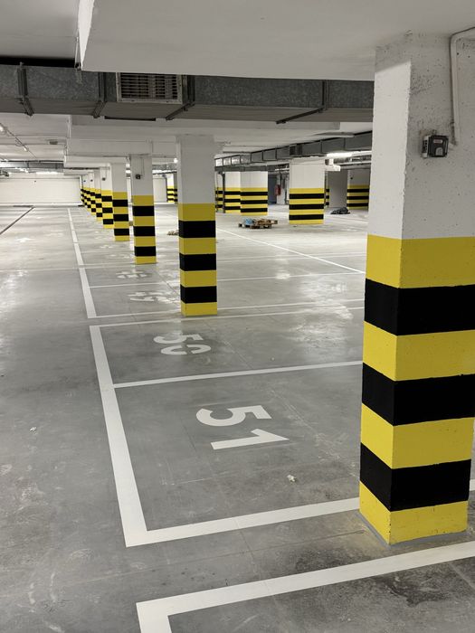 Malowanie Pasów Linii Oznakowania Poziome Parkingi Hale Magazyny