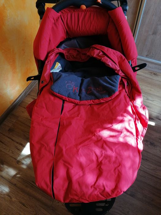 Wózek Jane trójkołowy posiada hamulec w zestawie torba, przewijak