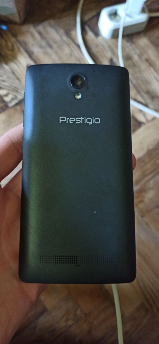 Смартфон Prestigio MultiPhone Wize OK3 PSP3468 Duo