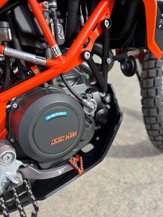 KTM 690 R Rally Raid