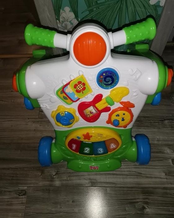 Pchacz i jeździk 2w1