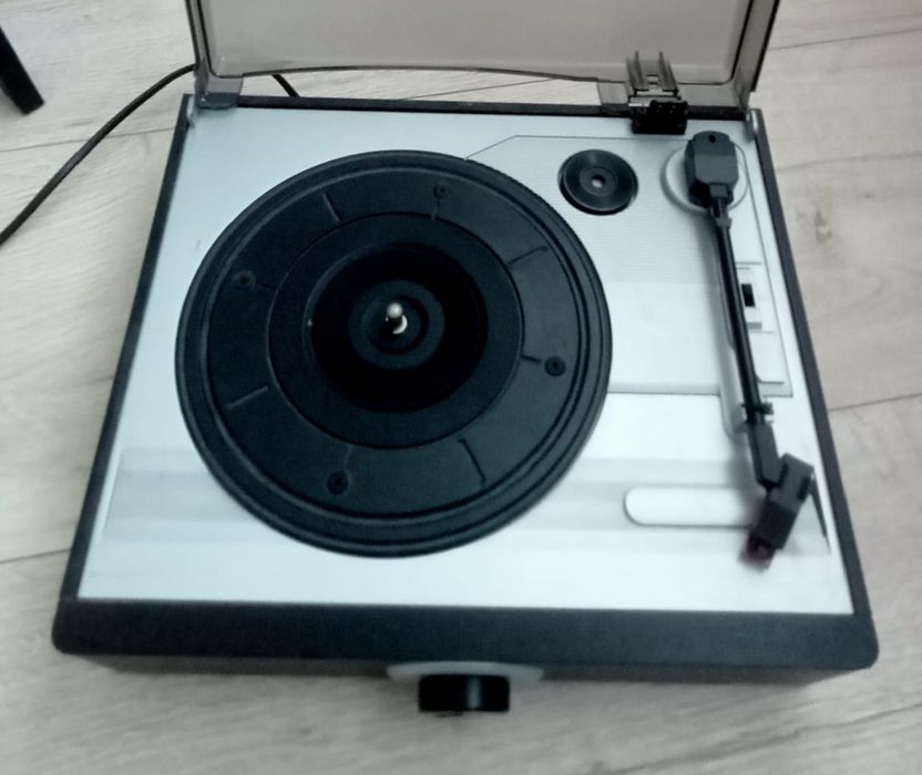 Gramofon, odtwarzacz płyt winylowych Watson
