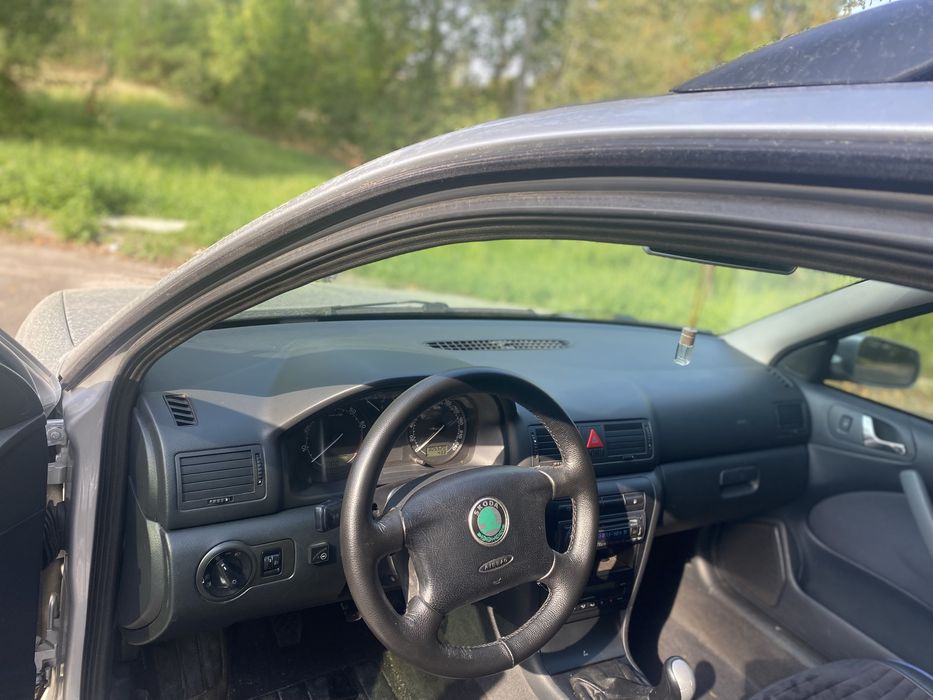 Skoda Octavia Tour 2006год 1,8 газ-бензин