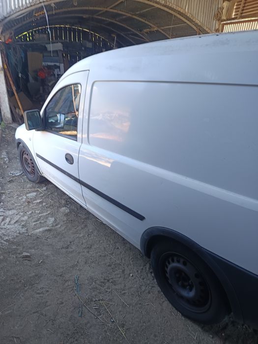 Carrinha Opel combo 1700