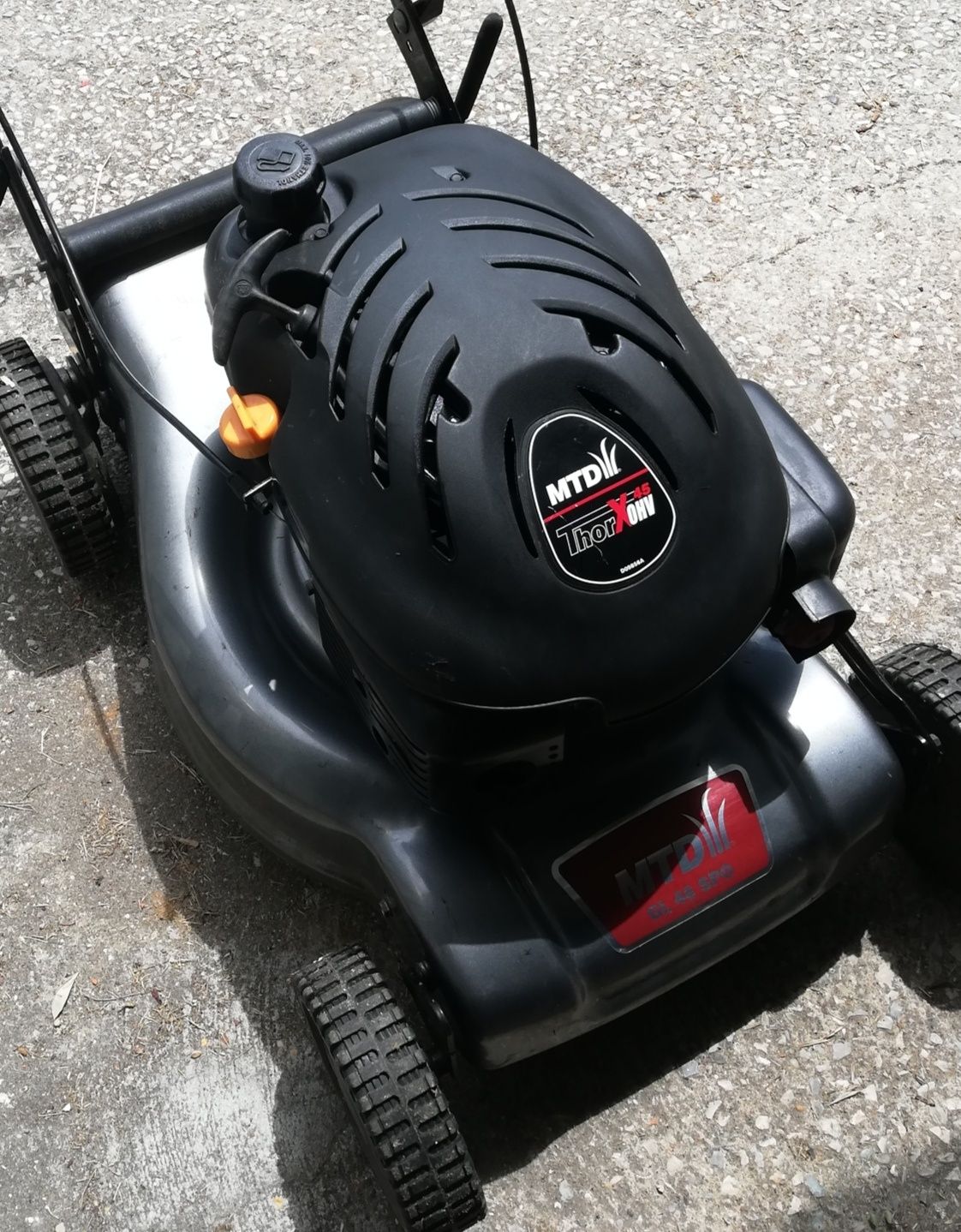 Corta relva como novo com tracão, 46 cm de corte,