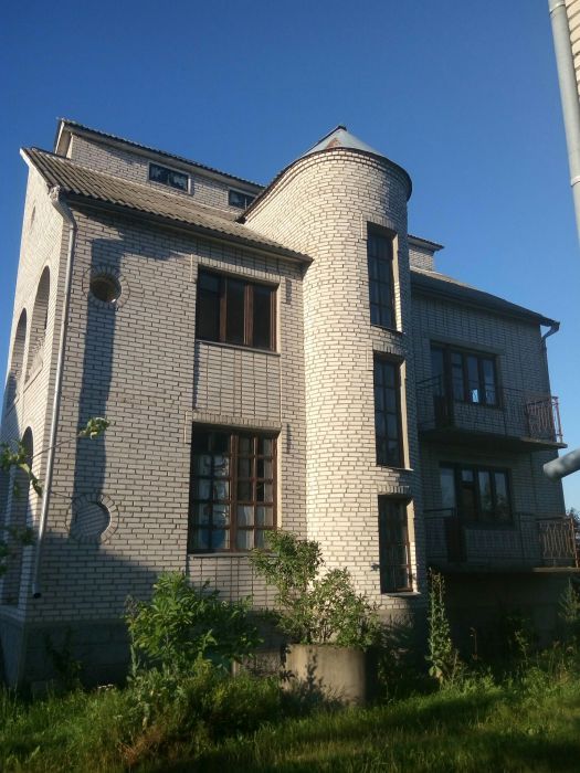 Продам дом на ПОЛЕ ЧУДЕС