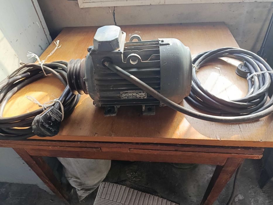 Електромотор 5,5 kw 3000oб 380в