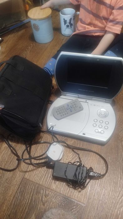 DVD програвач з єкраном