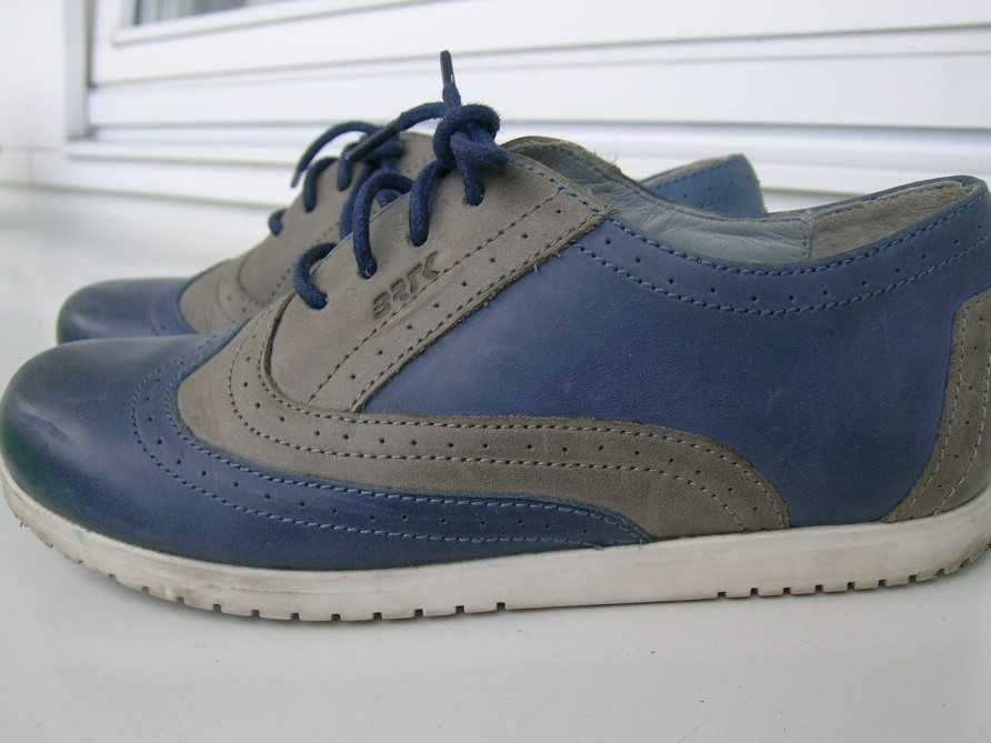 półbuty bartek rozm. 31 dł. wkładki 19,5 cm.