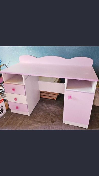 Sprzedam meble do pokoju dla dziewczynki
