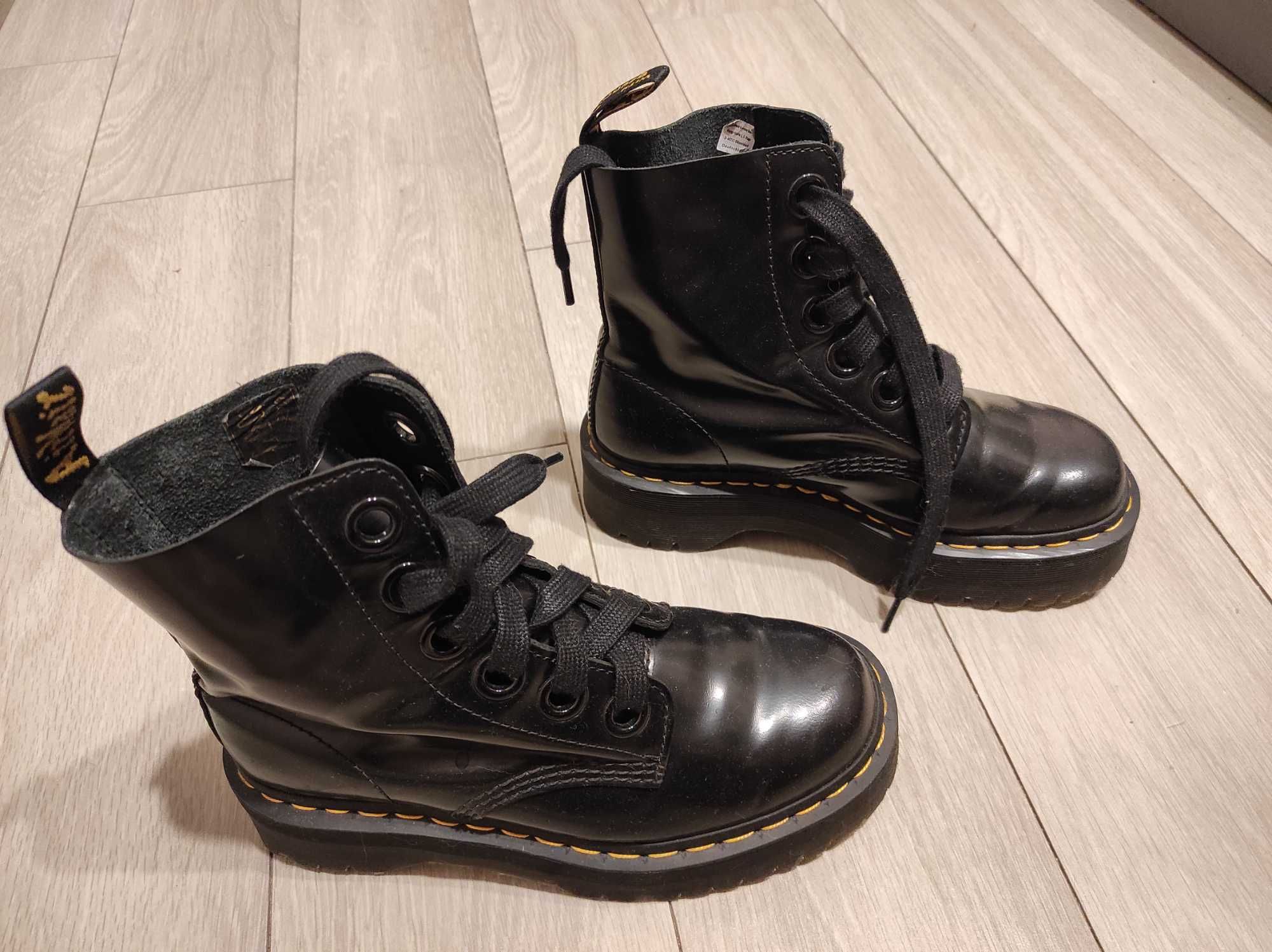 dr martens air cushion sole (чорні жіночі черевики)