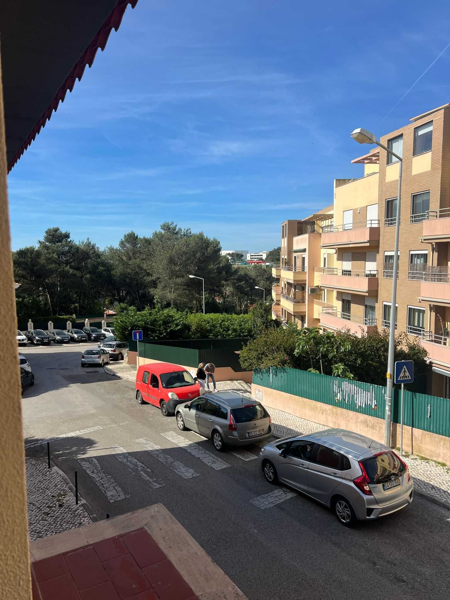 apartamento para arrendar em ALTO DOS GAIOS ESTORIL