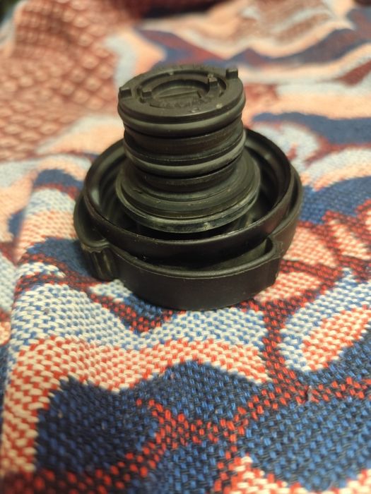 Крышка радиатора БМВ