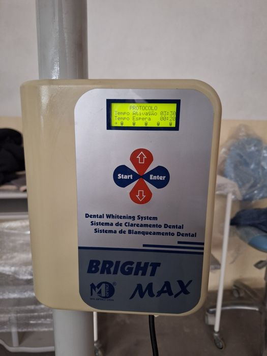 Máquina de branqueamento led Bright Max