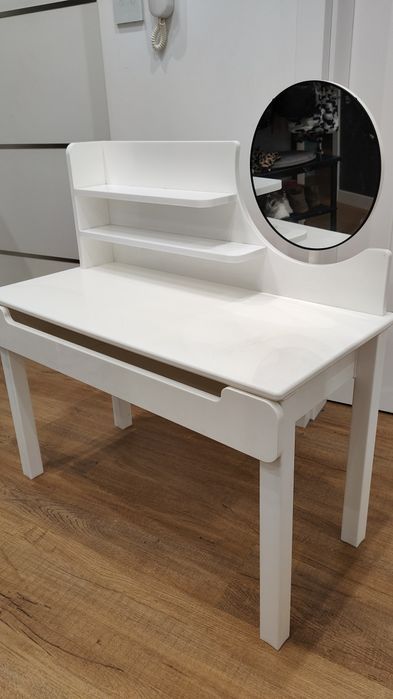 Toaletka dla dziewczynki