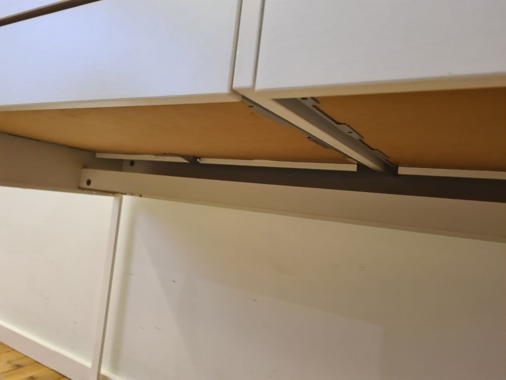 Secretária Micke IKEA