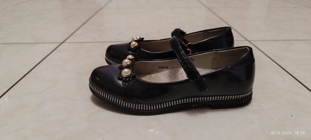 Туфлі для дівчинки