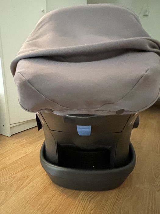 Cadeirinha Auto Chico + base