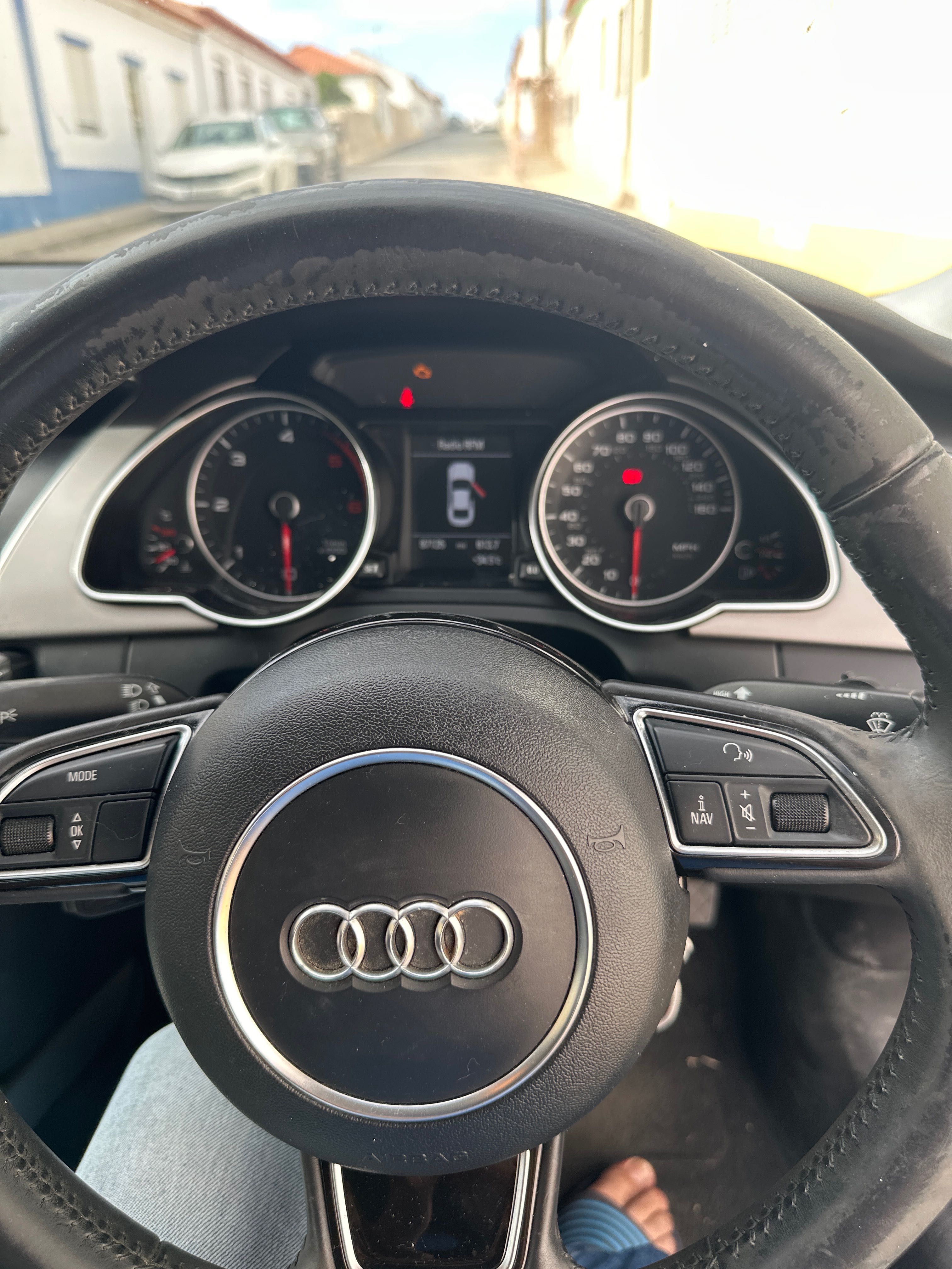 Audi A5 volante a direita